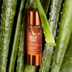 Clarins Self Tan Radiance-plus Golden Glow Booster For Face 10 Clarins Self Tan Radiance-plus Golden Glow Booster For Face -Kortingswinkel voor verzorgingsproducten 1046161 4